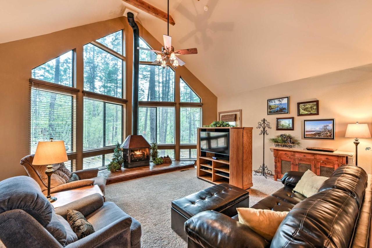 Prescott Cabin With Beautiful Forest Views And Deck! Exterior photo