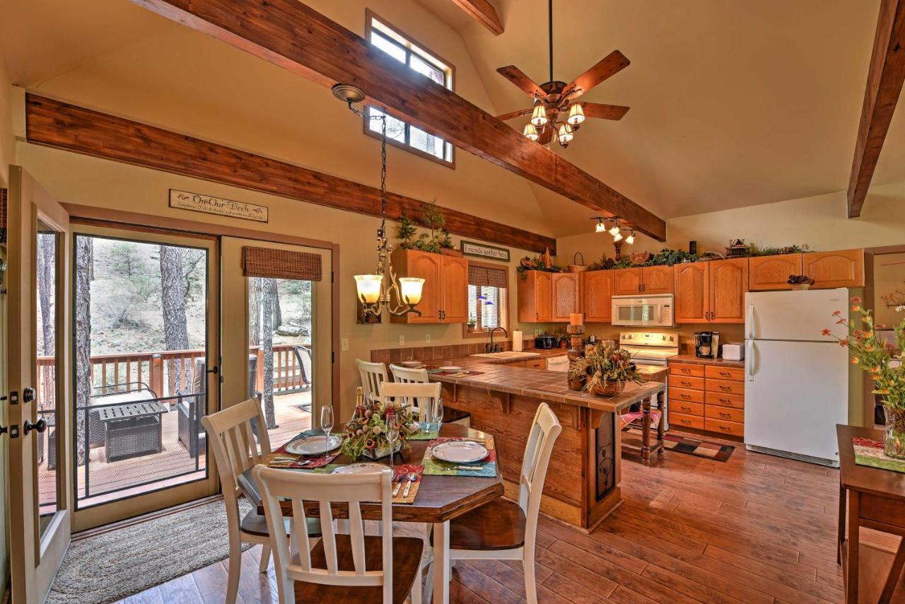 Prescott Cabin With Beautiful Forest Views And Deck! Exterior photo